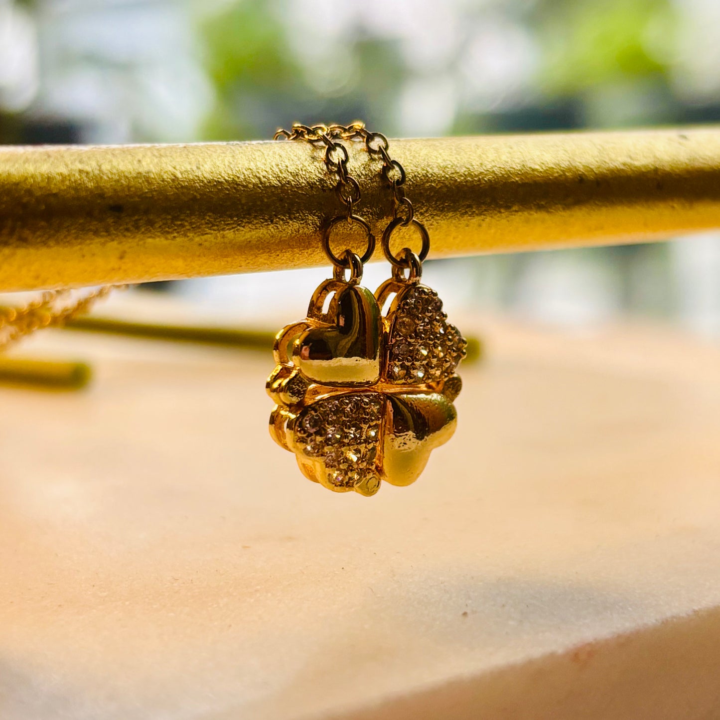 Magnetic Clover Hearts Necklace