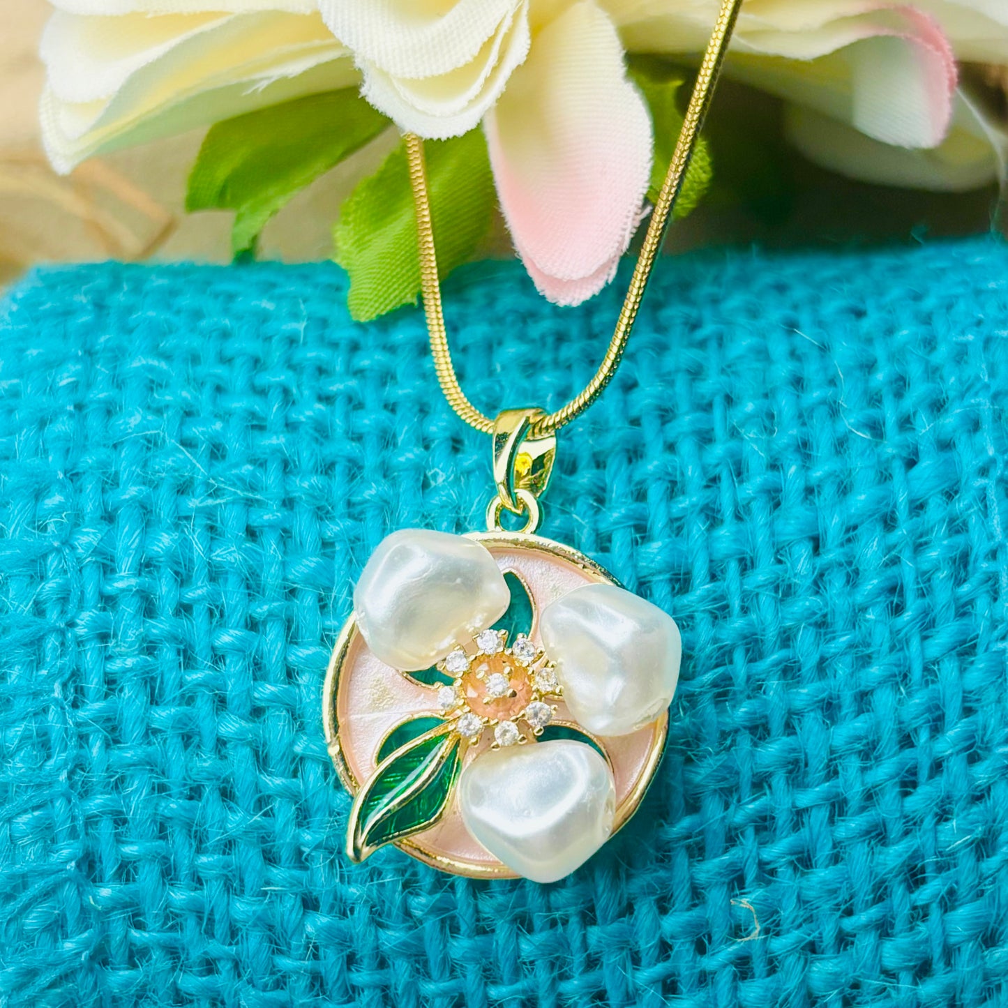 Pearl Heart-Petal Necklace