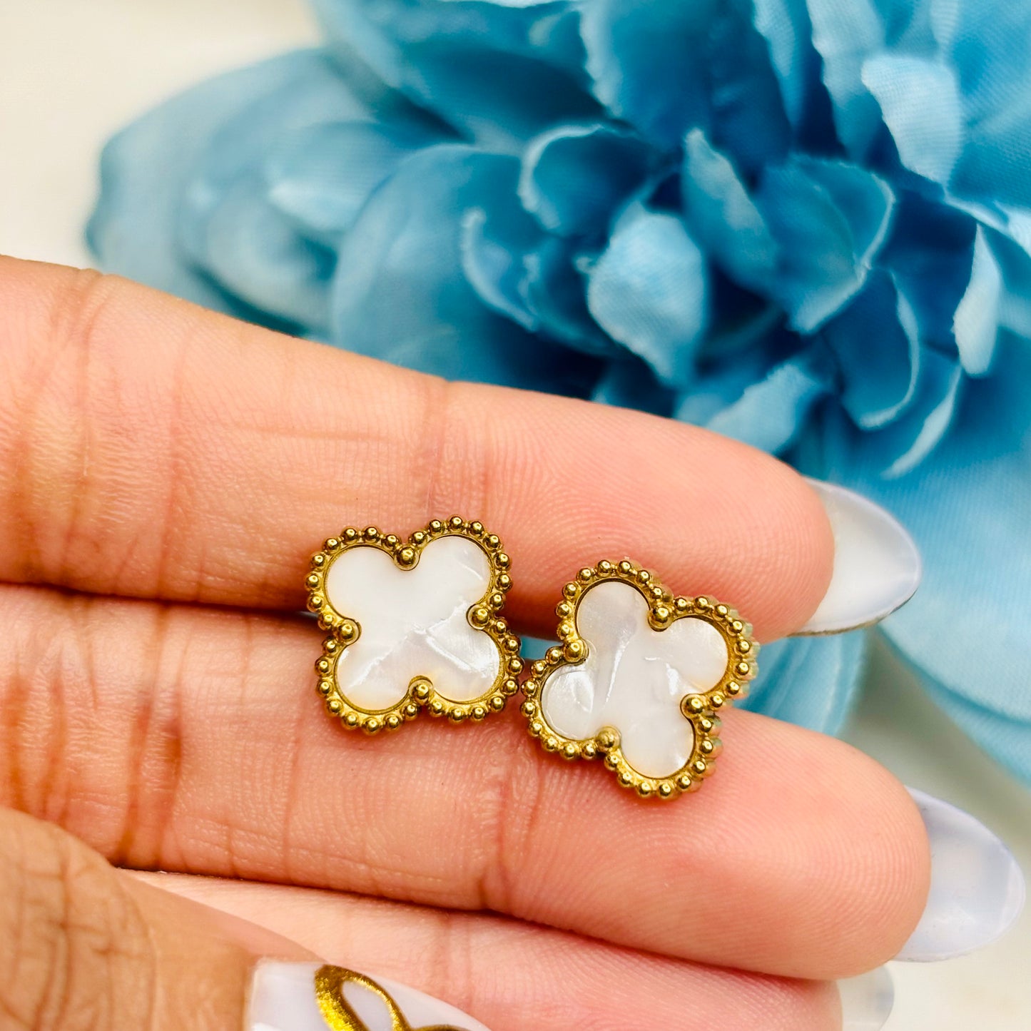 White Clover Studs