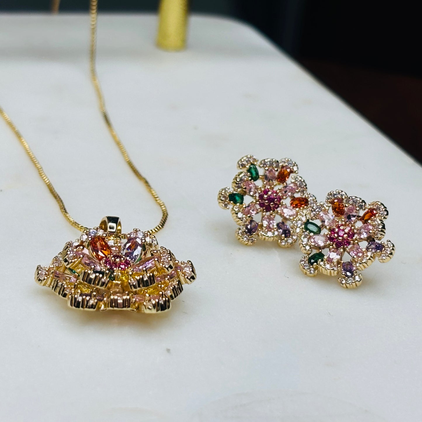 Iris-Bloom Crystal Set