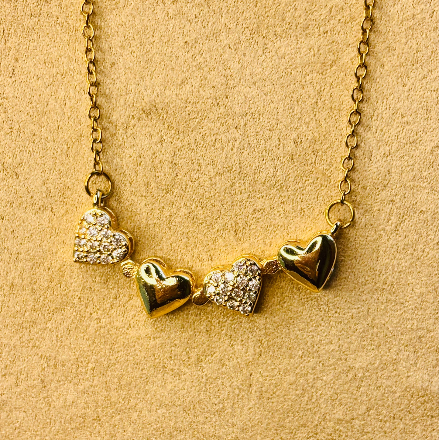 Magnetic Clover Hearts Necklace