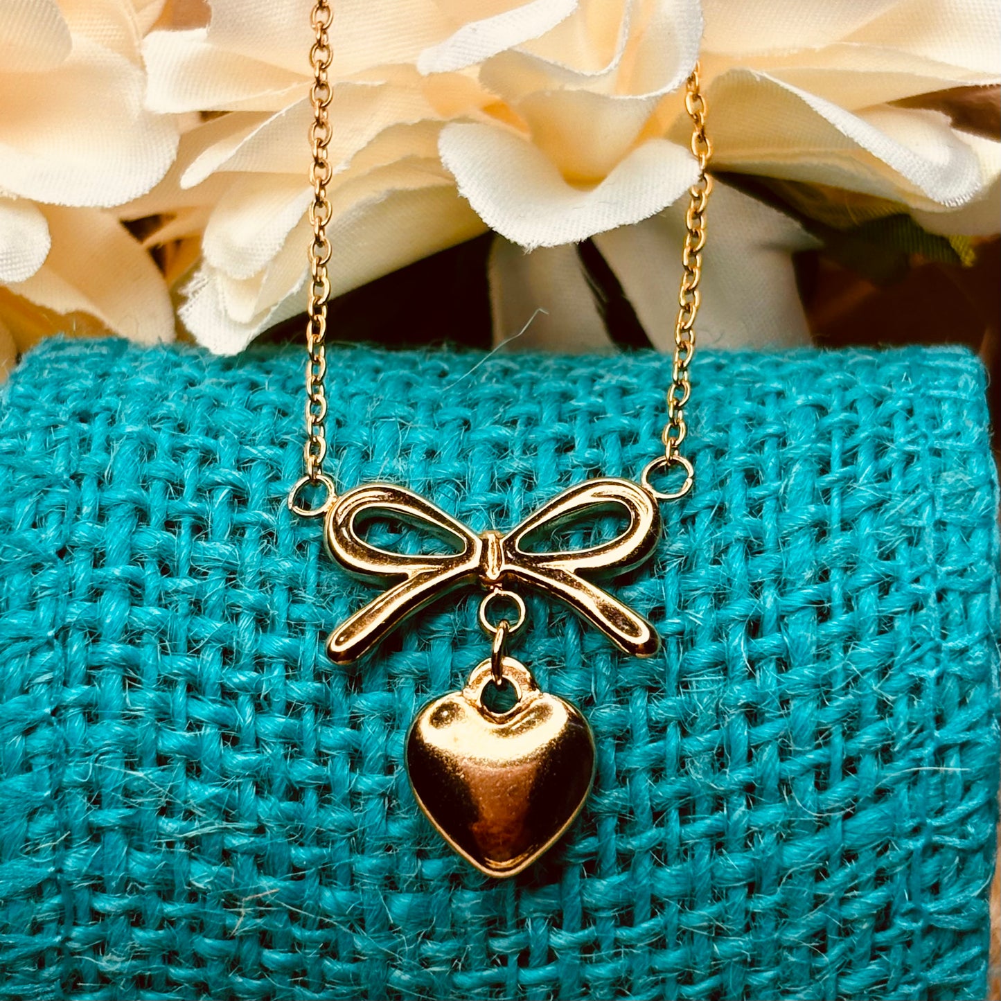 Gold Bow-Heart Necklace