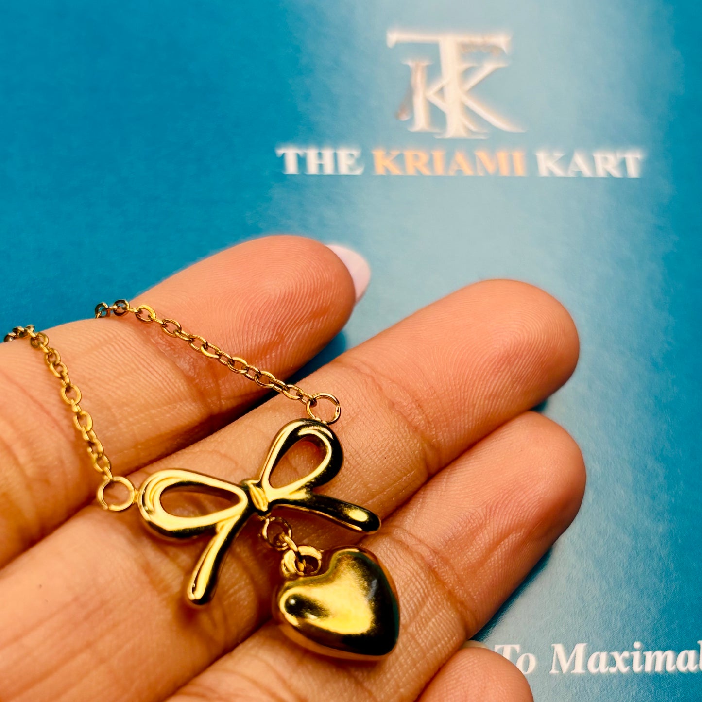 Gold Bow-Heart Necklace