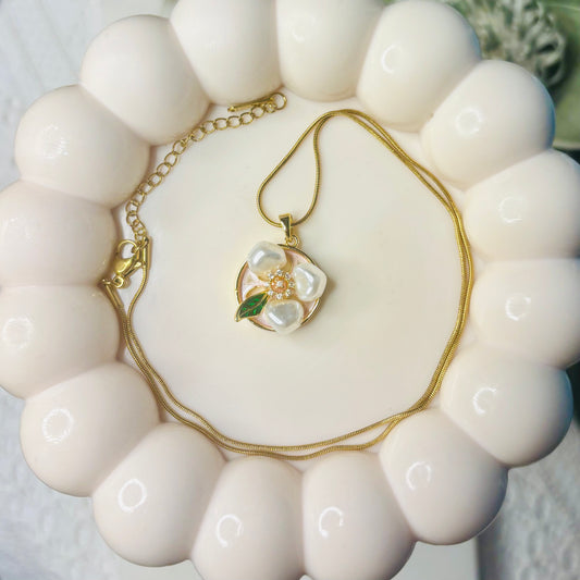 Pearl Heart-Petal Necklace
