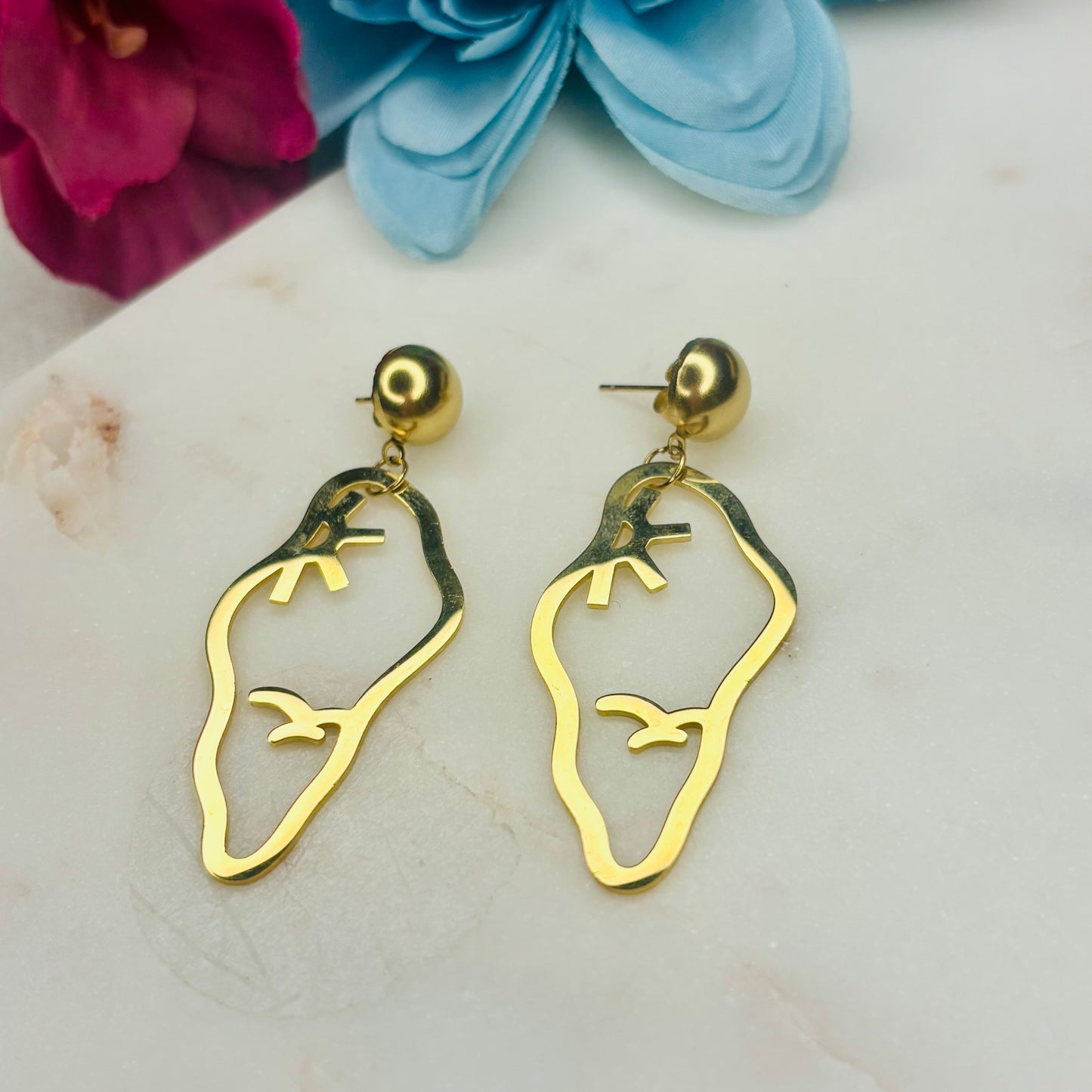 Abstract Scenic Danglers