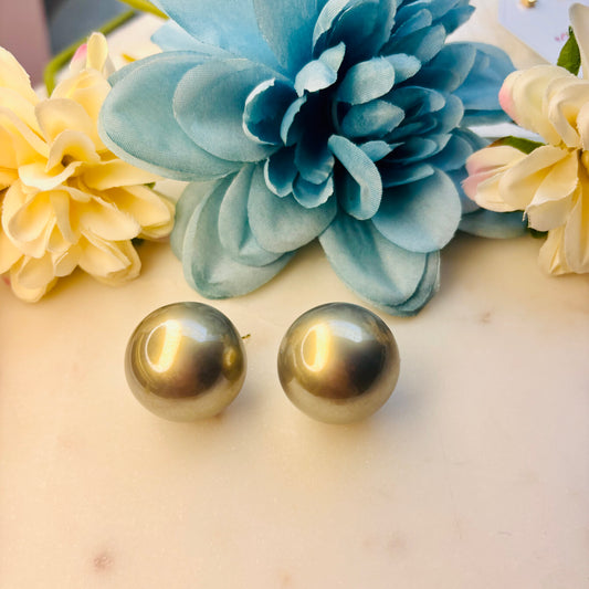 Midnight Pearl studs