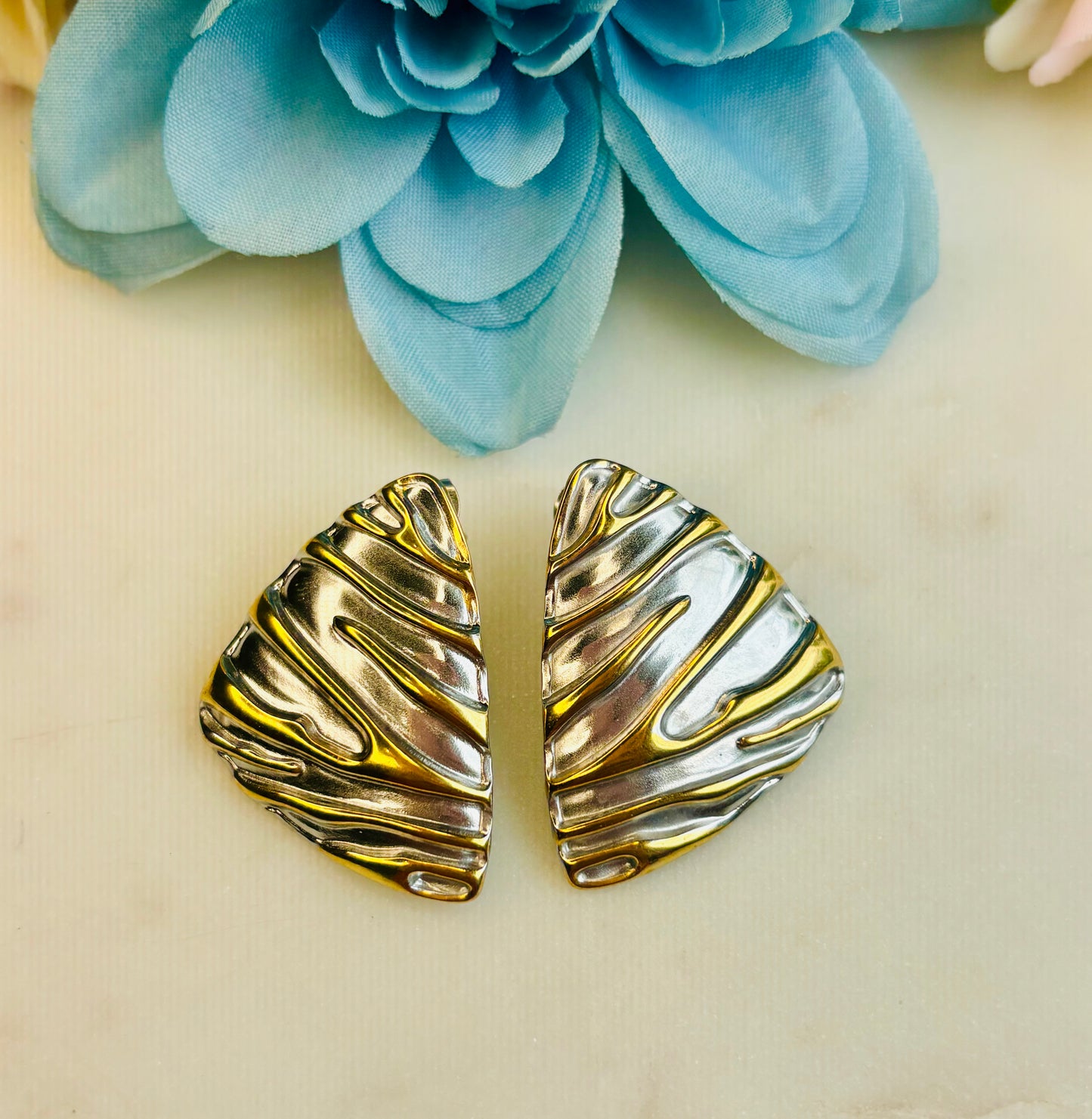 Dual-tone Triangular Studs