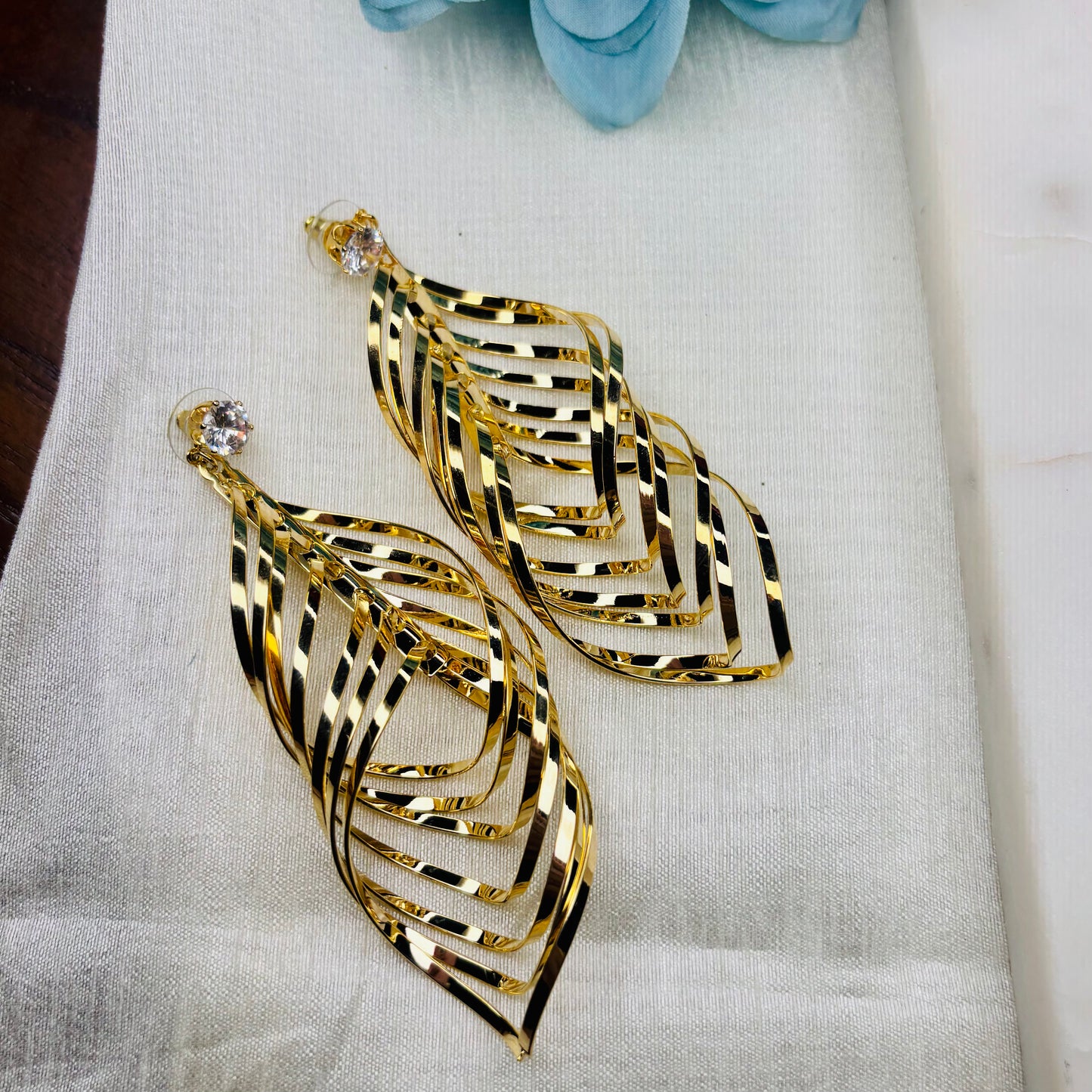 Radiant Cascade Drops