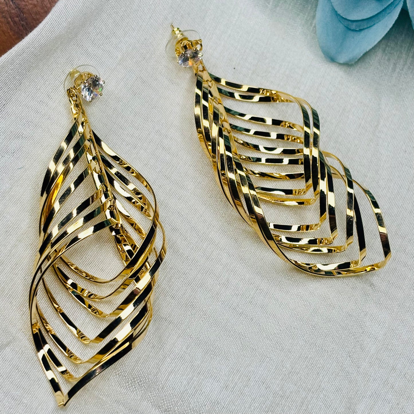 Radiant Cascade Drops