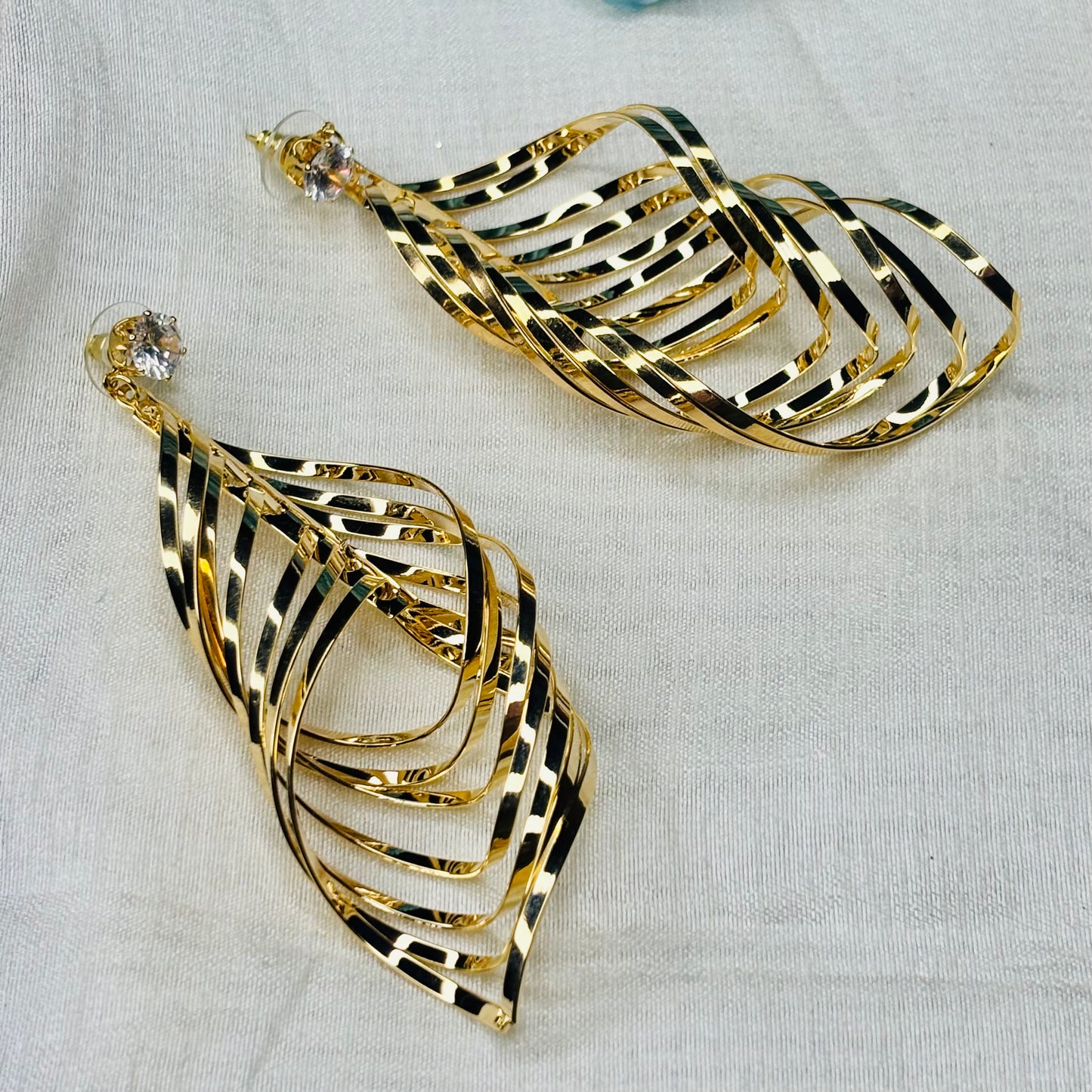 Radiant Cascade Drops