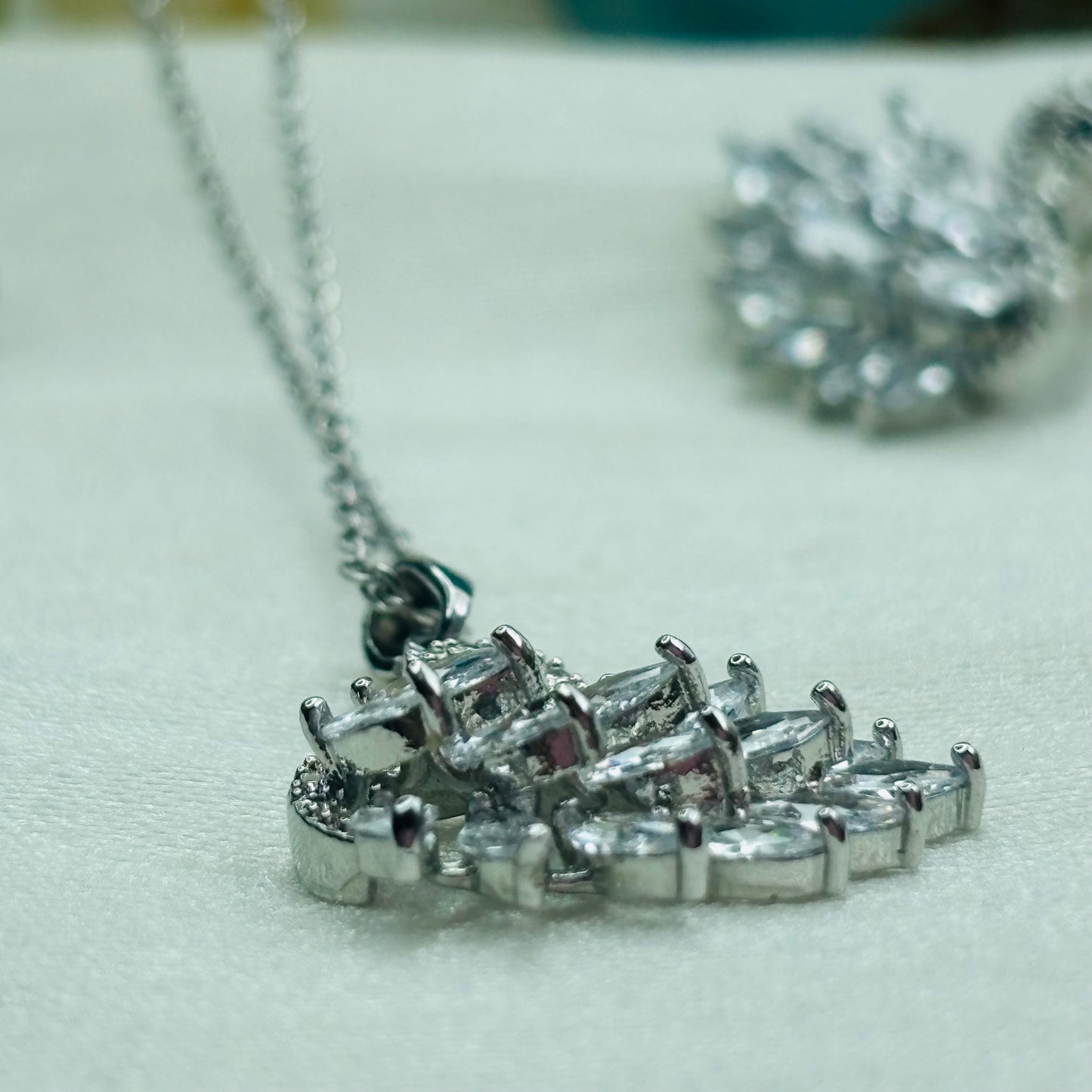 Clear-Crystal Swan Set