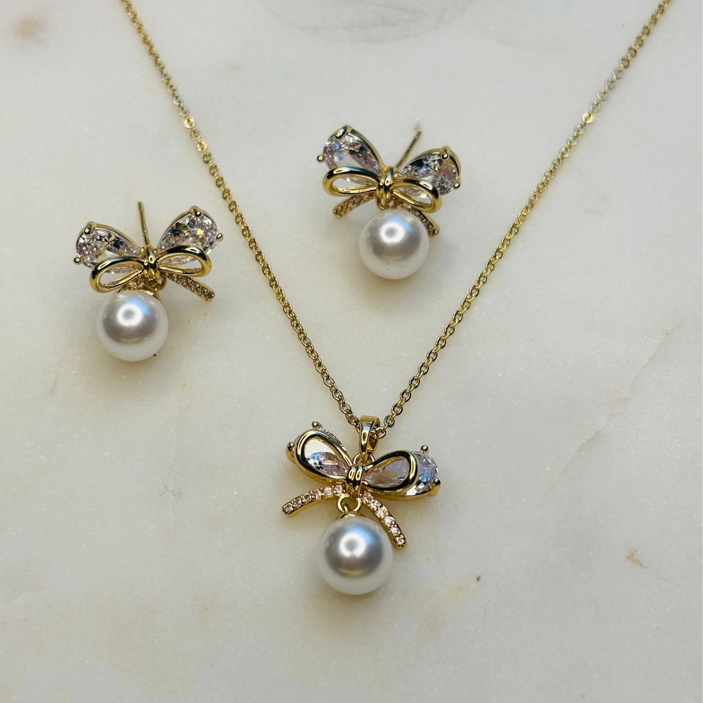 Dainty Bowknot Pearl Set